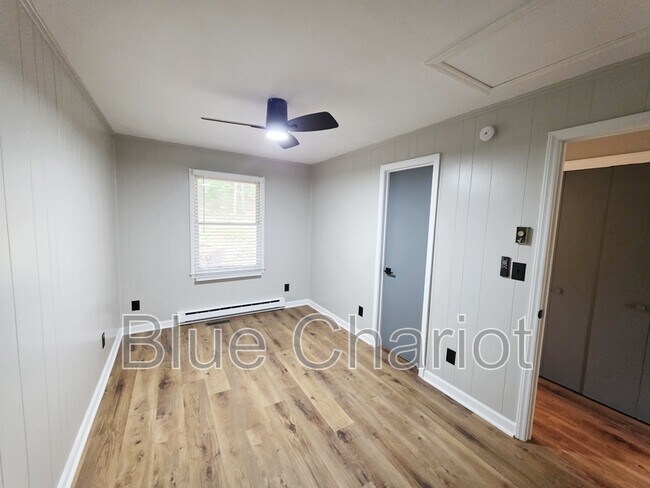 Building Photo - 1705 Smith Level Rd