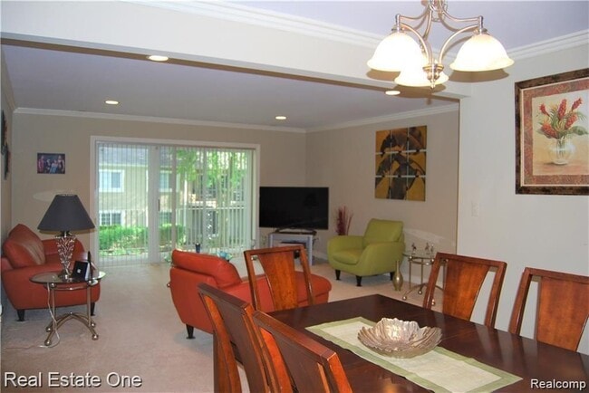 Building Photo - 1113 N Old Woodward Ave