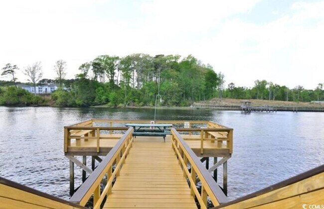 Building Photo - 208 Landing Rd