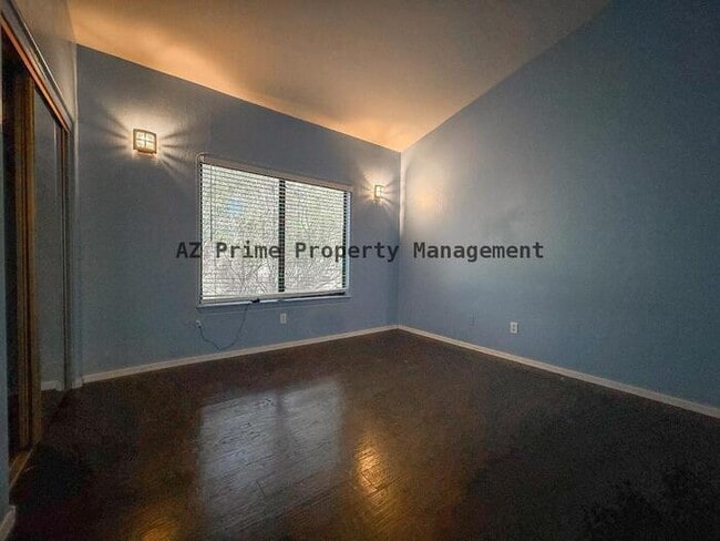 Building Photo - 5501 E Shea Blvd