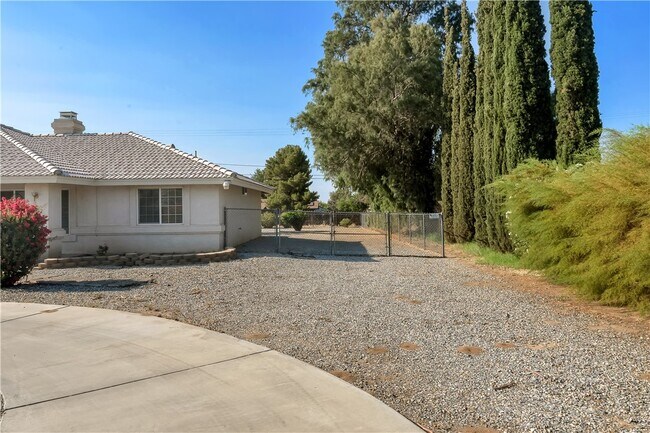 Building Photo - 14776 Coalinga Rd