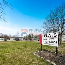 Building Photo - 5672 Howe Rd
