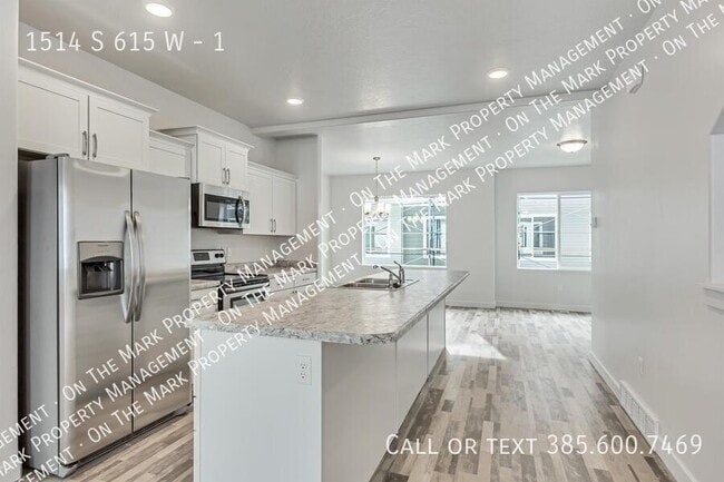 Building Photo - 1514 615 W