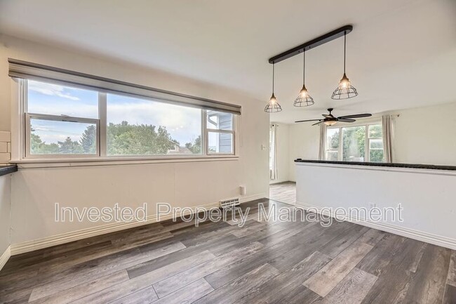 Building Photo - 8411 W 64th Pl