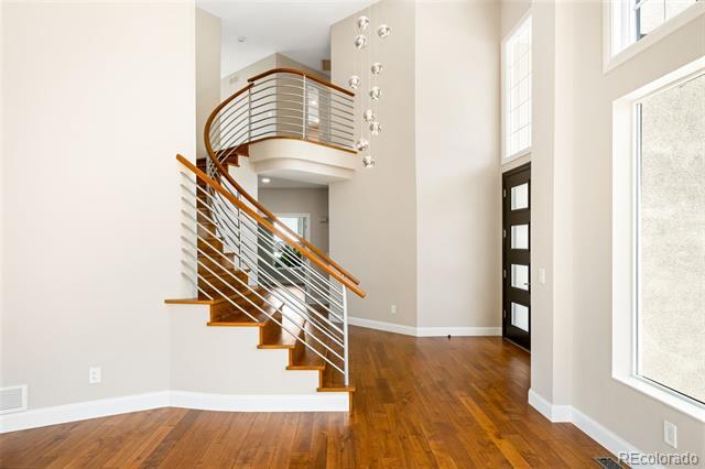 Building Photo - 6645 S Crocker Way
