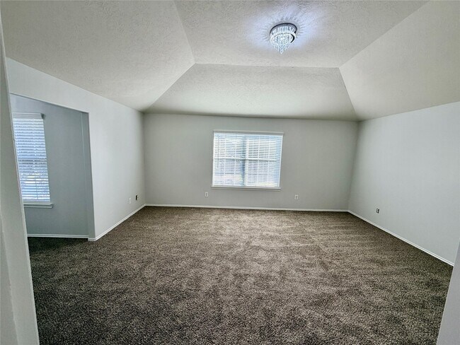 Building Photo - 9011 Aspen Trace Ln