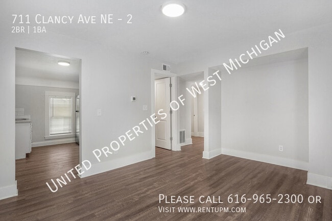 Building Photo - Available Now | 2 bed 1 bath Apartment in ...