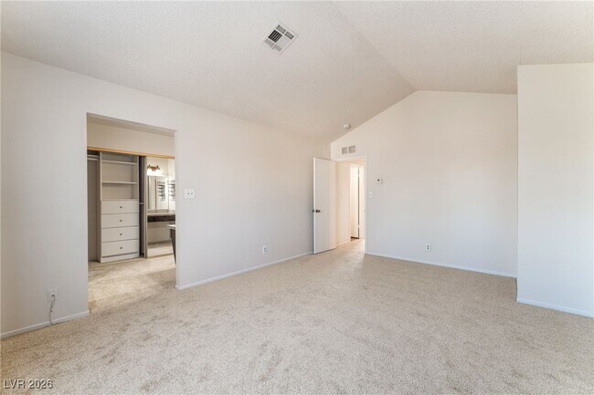 Building Photo - 8704 Isola Dr