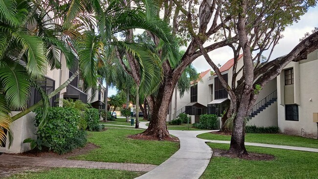 Building Photo - 7959 SW 104th St