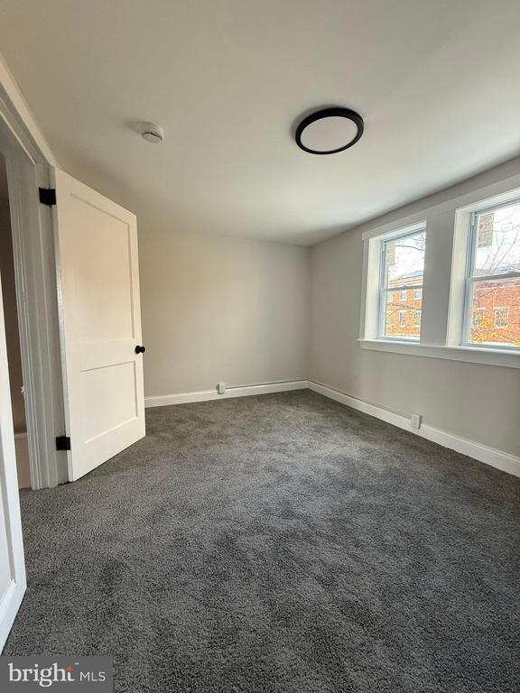 Building Photo - 1263 S Merrimac Rd