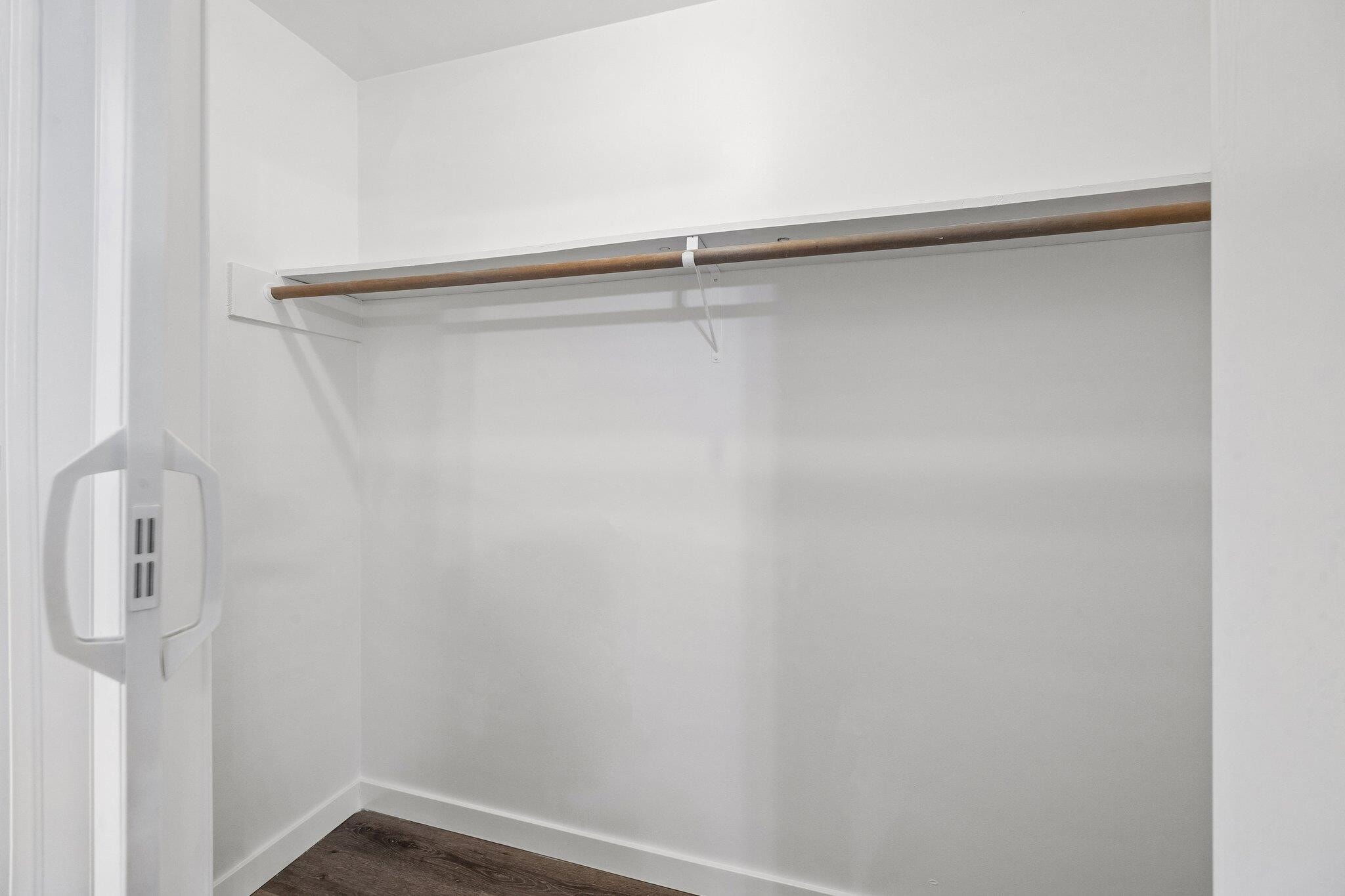 Building Photo - 10826 Lynbrook Dr