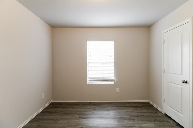Building Photo - 13516 Stonecat Dr