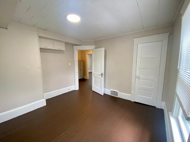Building Photo - 664 Corley St