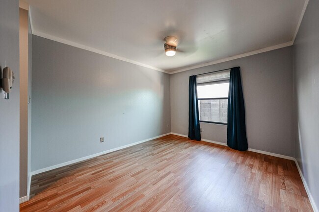 Building Photo - 3135 N 38th St