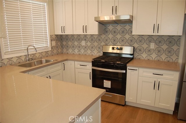 Building Photo - 425 W Duarte Rd