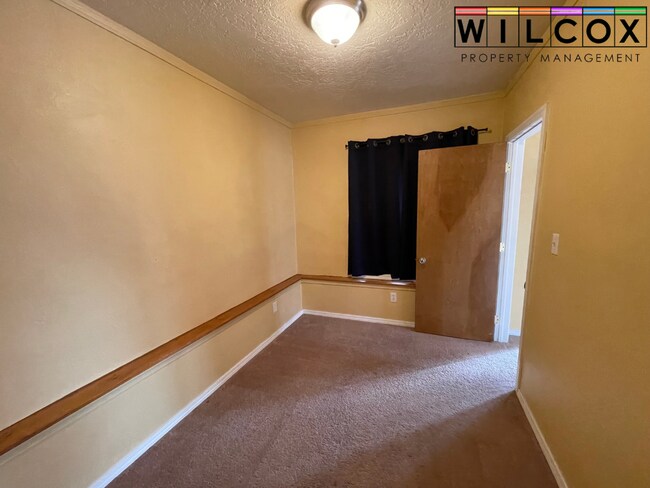 Building Photo - Charming 2-Bedroom Home Steps from Local Conveniences