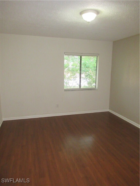 Building Photo - 4605 Bayshore Dr