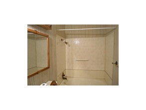 Building Photo - 2413 Sussex Dr