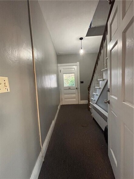 Building Photo - 4 Jay St