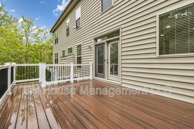 Building Photo - 3713 Chancelsors Dr