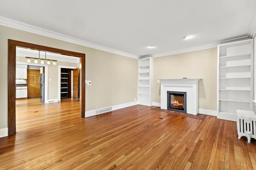 Living Room - 82 S Williams St