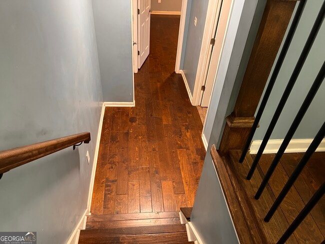 Building Photo - 20 Triangle Ln