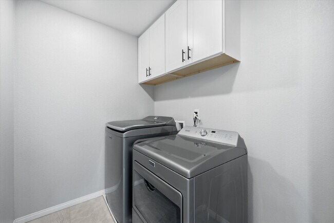 Building Photo - Beautiful home in the desirable Inspirada community! Move in ready!