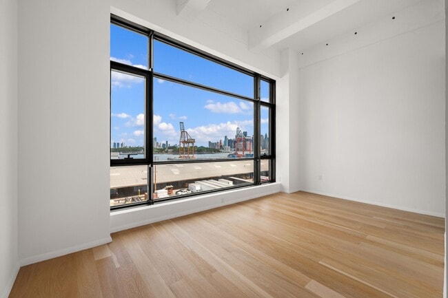 Building Photo - 160 Imlay St