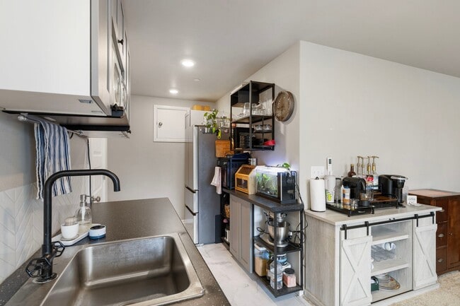 Building Photo - 962 Thrush Ct SE