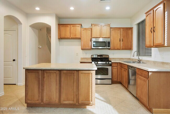 Building Photo - 15158 N 145th Ln