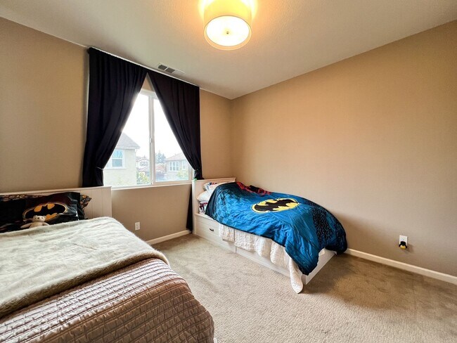 Building Photo - Modern Four-Bedroom Napa Home