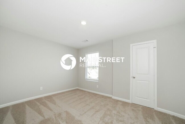 Building Photo - 4 Bedroom Pet-Friendly Home in Villa Rica,...
