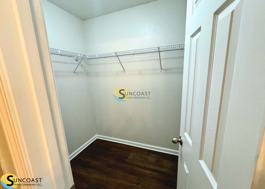 Building Photo - 8760 Kaye Ln