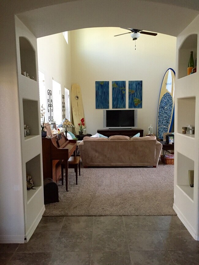 Building Photo - Sandstone Ranch Estates Refrig A/C 4 bed, 3 bath Home with Many Extras!