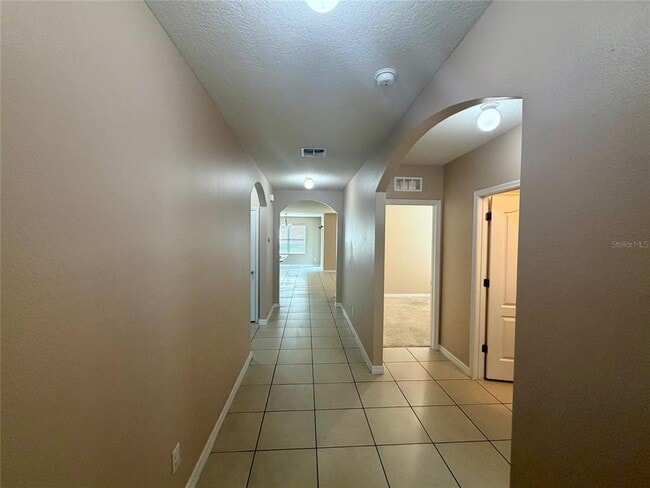 Building Photo - 3342 Landing Vw