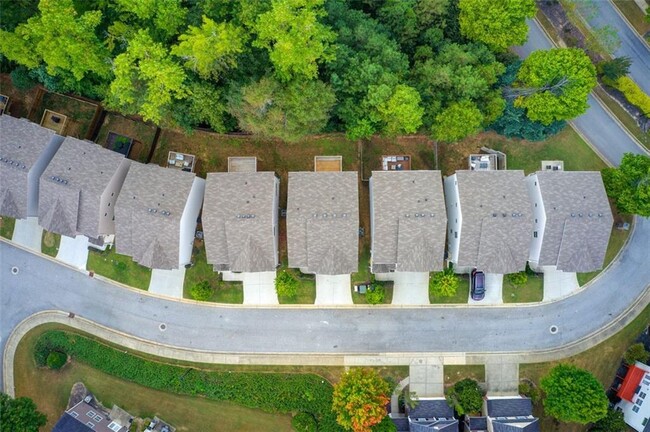 Building Photo - 550 Constellation Overlook SW