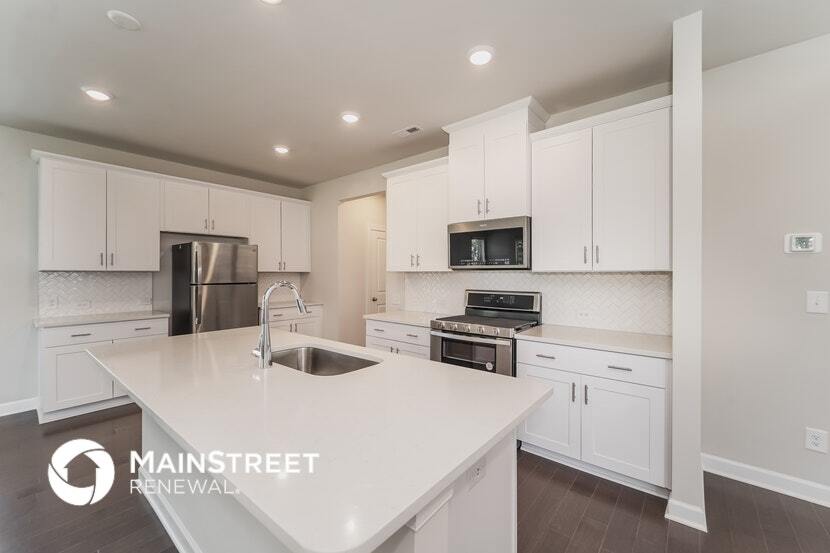 Building Photo - 11945 Red Leaf Dr