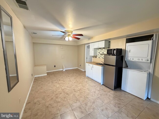 Building Photo - 12224 Dapple Gray Ct