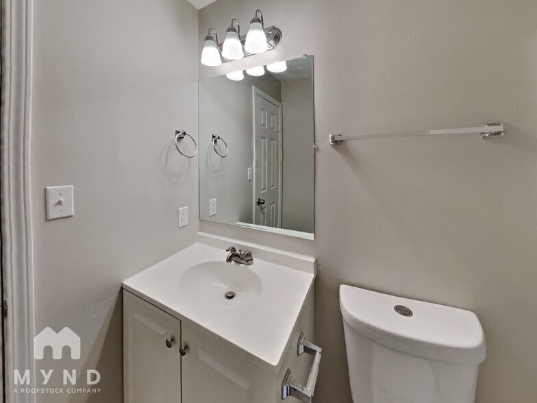 Building Photo - 5746 Prestonwood Dr