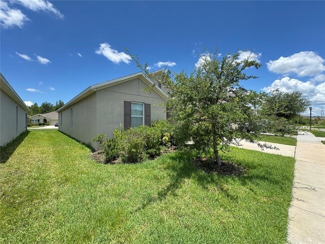 Building Photo - 2323 Silverview Dr