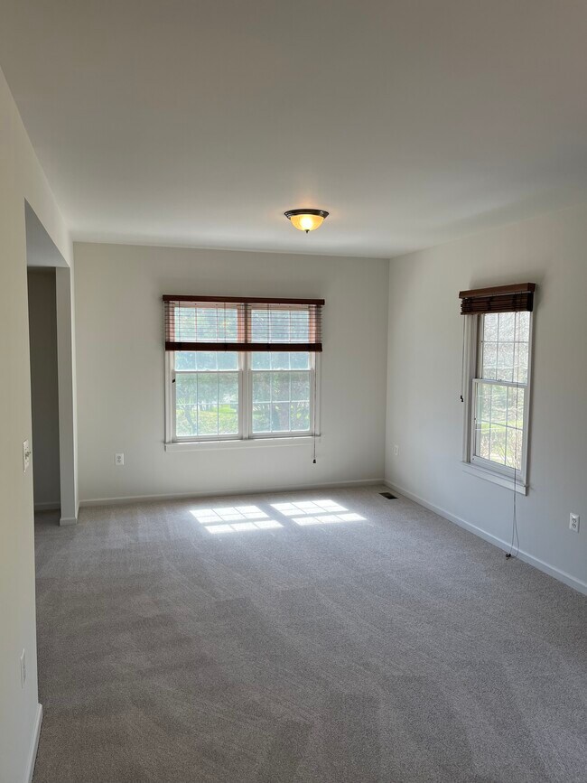 Building Photo - 5447 Rallywood Farm Ln