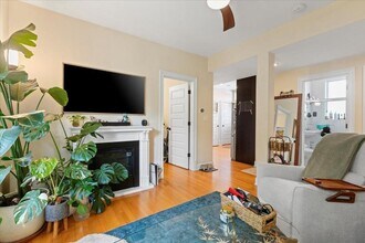 Building Photo - 2 bedroom in Chicago IL 60647