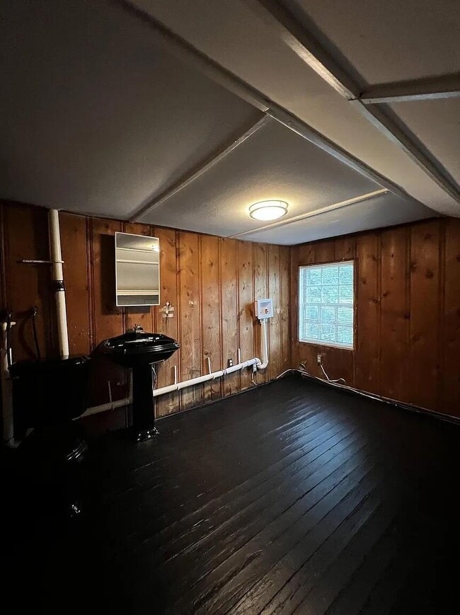 Building Photo - 2034 Nashville Ct