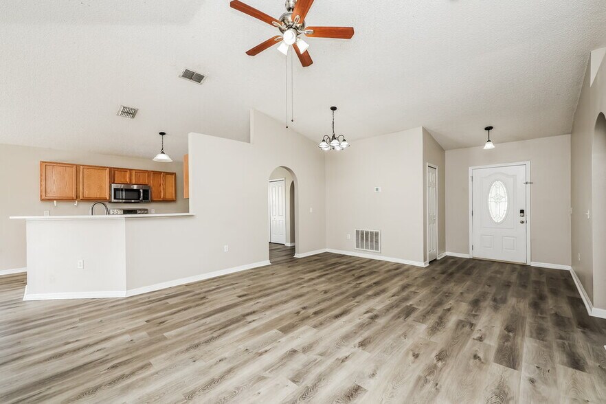 Building Photo - 12938 Bridleford Dr