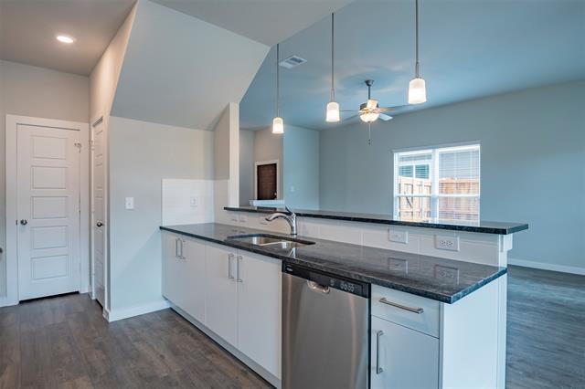 Building Photo - 644 Wheatfield Dr