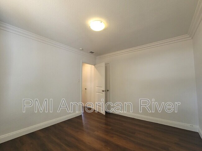 Building Photo - 4201 56th St