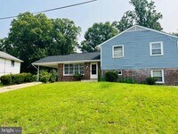 Building Photo - 412 Millwoof Dr