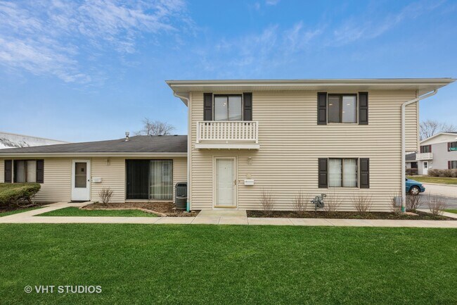 Building Photo - 1422 Tonset Ln