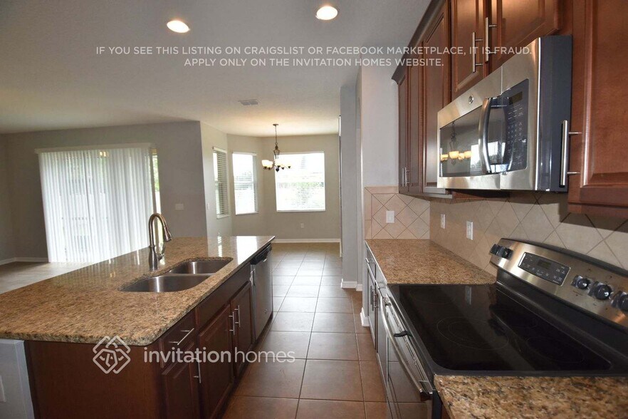 Building Photo - 2425 Misty Cove Cir