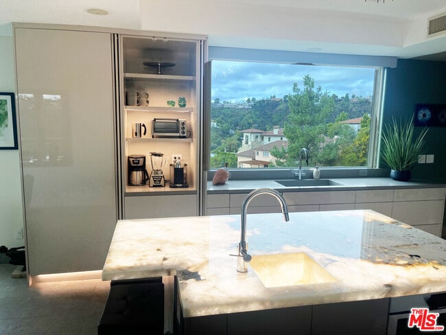 Building Photo - 1861 Bel Air Rd